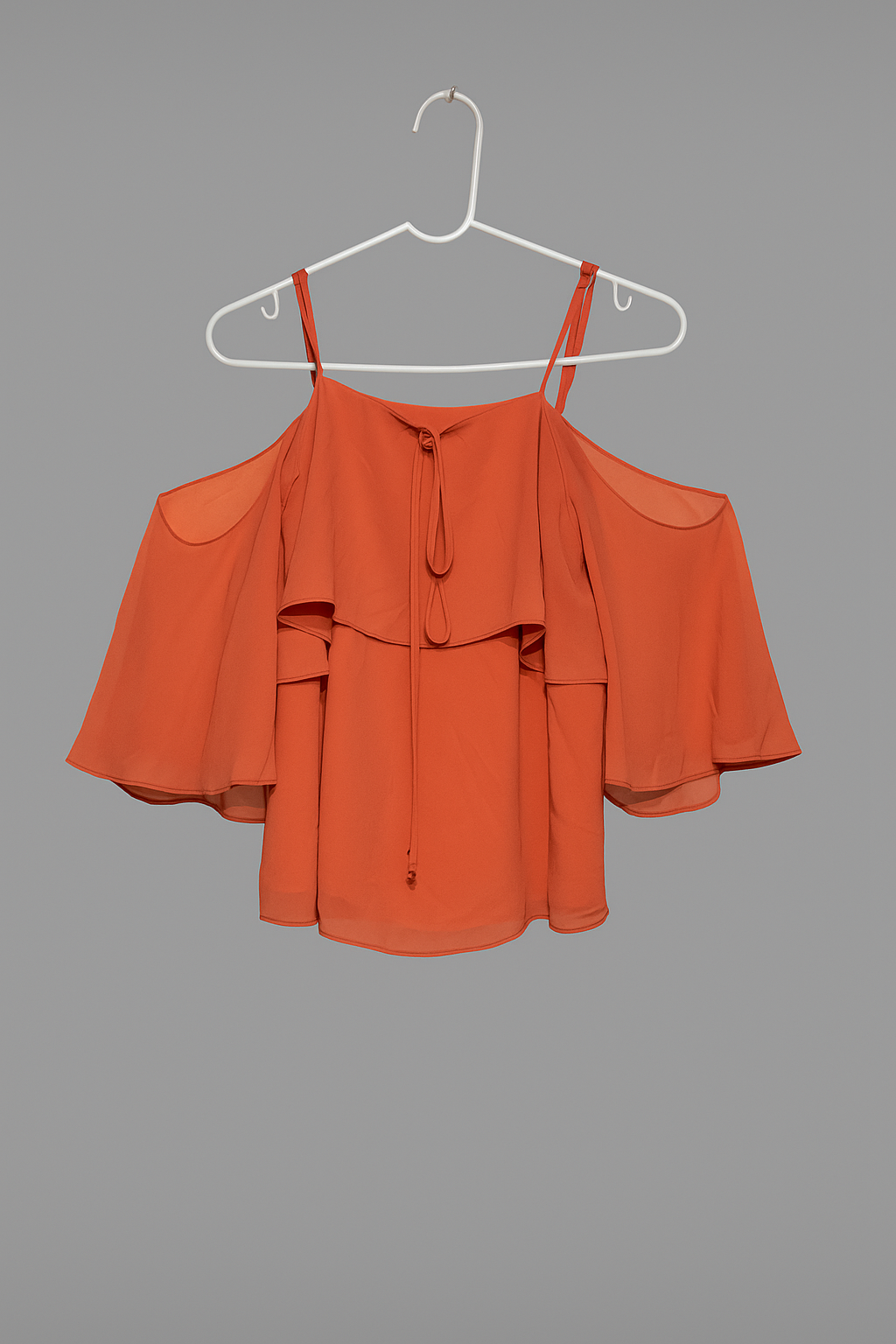 Blusa de tirantes con lazo